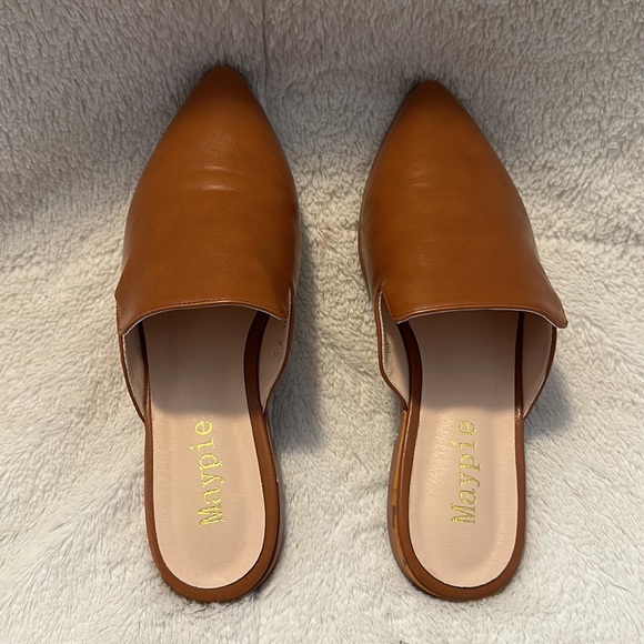 Chestnut Color Maypie Mules - Picture 4 of 5